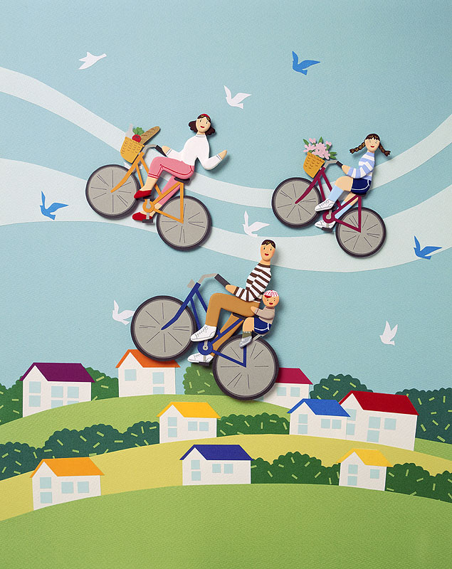 ファミリーイラスト 住宅街の青空を自転車に乗って飛ぶ４人家族