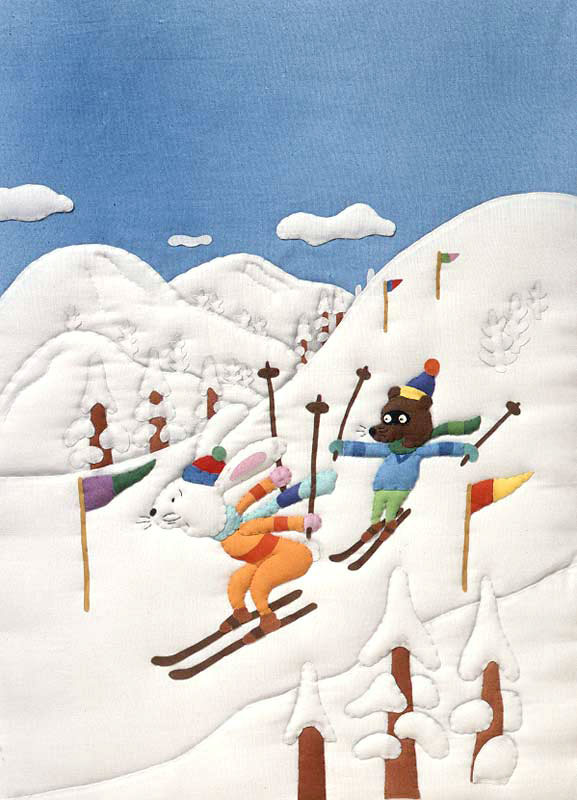 スキーイラスト 冬の雪山でスキーをするウサギとタヌキ